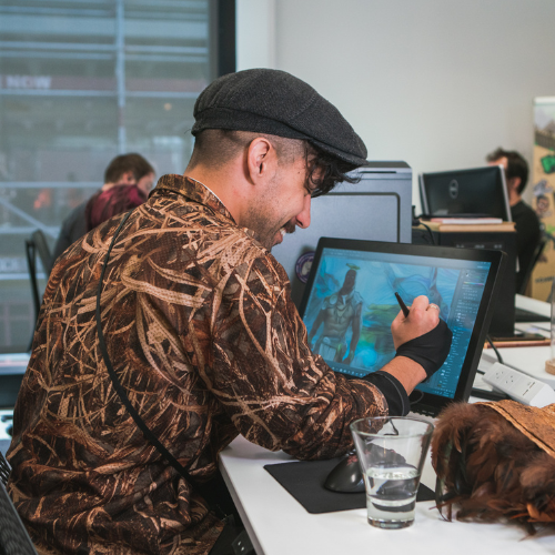 Māori man at the computer